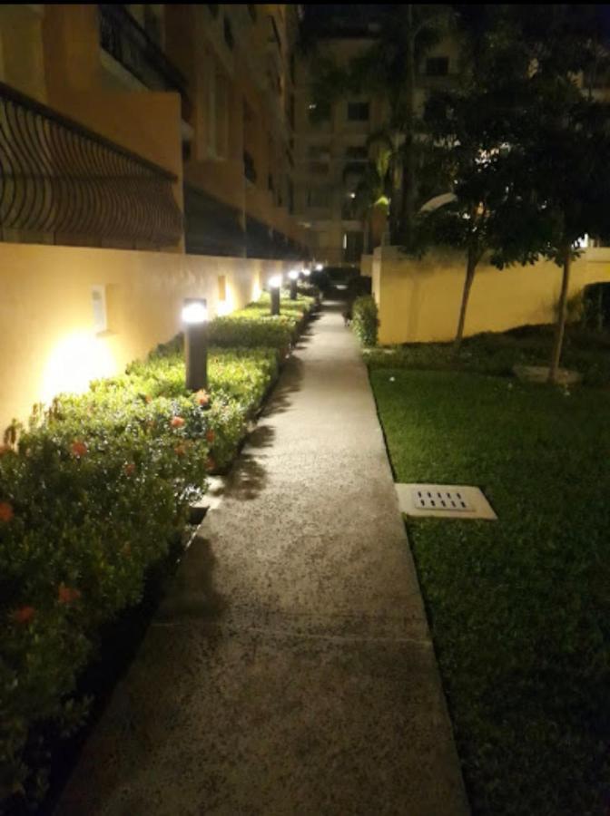 San Remo Oasis Srp Cebu Aparthotel ภายนอก รูปภาพ